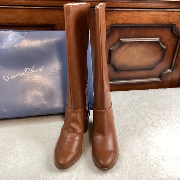 Universal Threads Brinley Knee High Boot  NIB - Picture 2 of 7